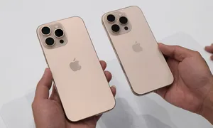 Ảnh thực tế iPhone 16 Pro và 16 Pro Max màu vàng mới