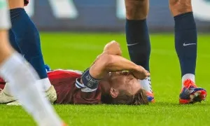 Arsenal khủng hoảng tiền vệ trước khi đấu Tottenham