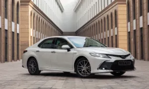 Cả phân khúc sedan cỡ D chỉ bán hơn 100 xe trong tháng 8