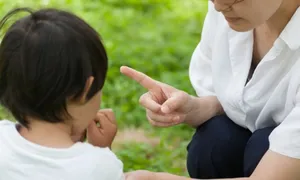 Không dám ăn ngon vì cảm giác tội lỗi 'bố mẹ nhường con thịt gà'